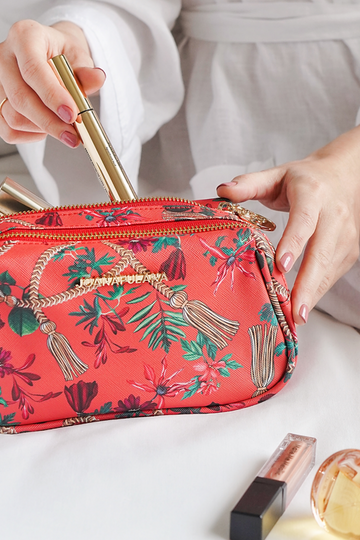 Essential Wash Bag | Golden Tassel Joana Fulana